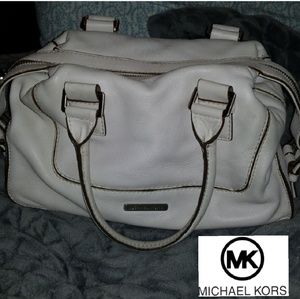 Last$drop H♡T Michael kors hand bag white